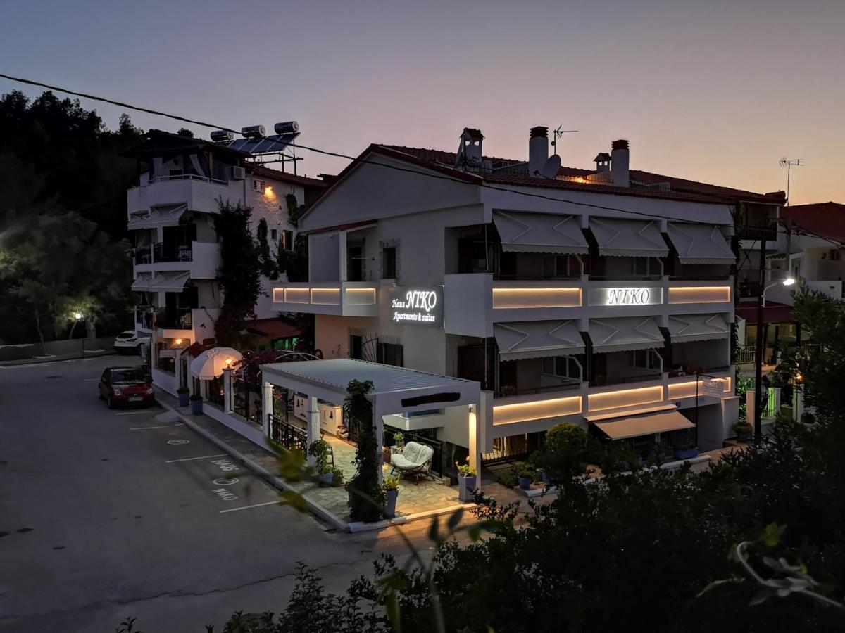 Haus Niko Apartments And Suites Néa Potídea Kültér fotó