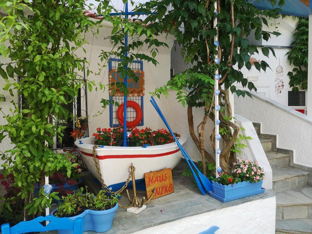 Haus Niko Apartments And Suites Néa Potídea Kültér fotó
