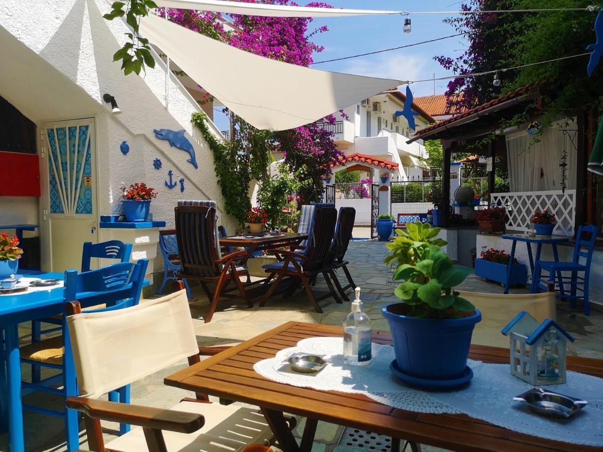 Haus Niko Apartments And Suites Néa Potídea Kültér fotó