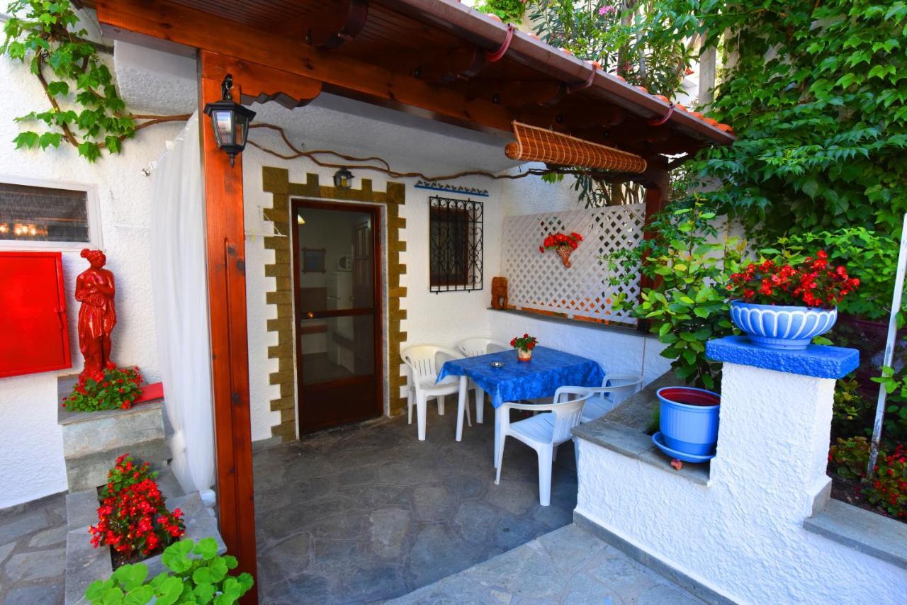 Haus Niko Apartments And Suites Néa Potídea Szoba fotó