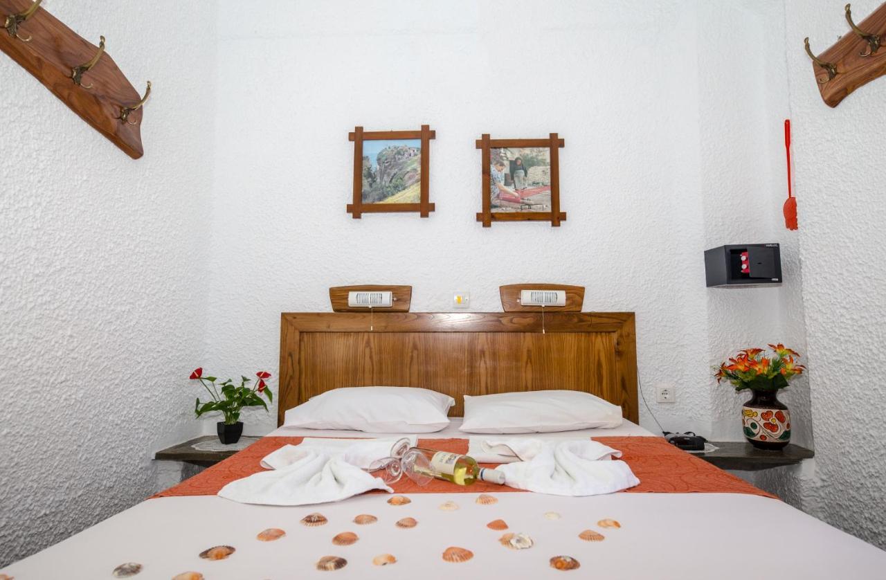 Haus Niko Apartments And Suites Néa Potídea Kültér fotó