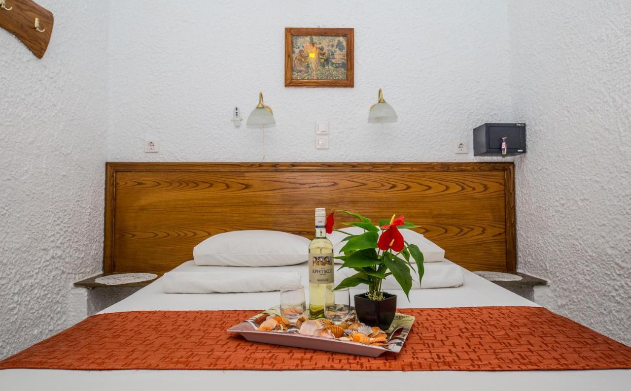 Haus Niko Apartments And Suites Néa Potídea Kültér fotó