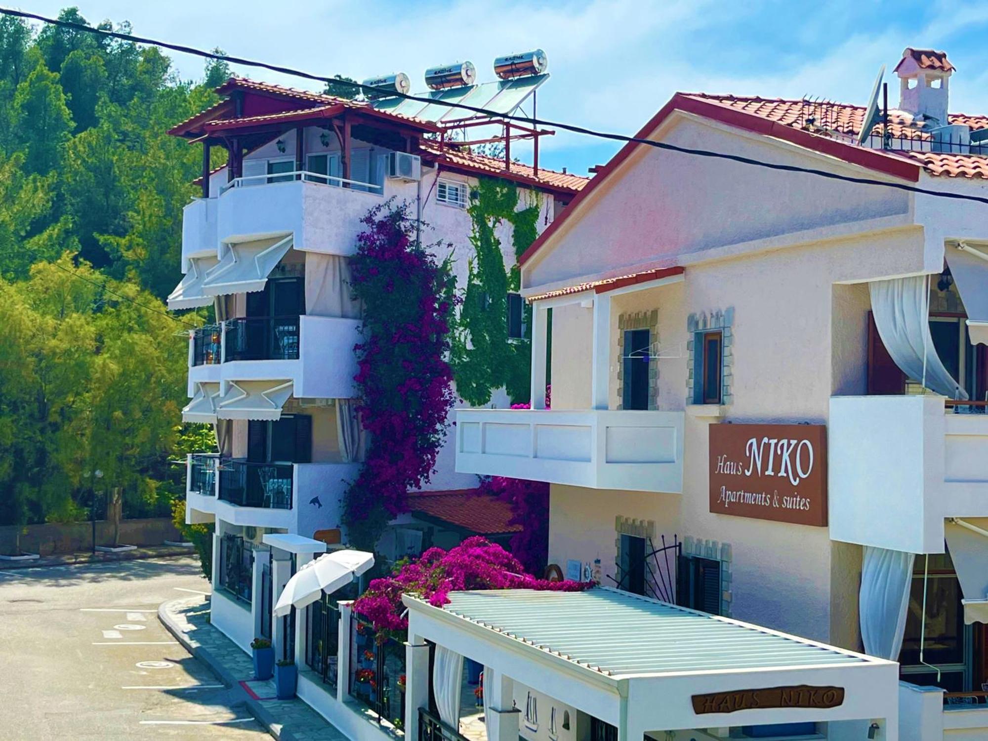 Haus Niko Apartments And Suites Néa Potídea Kültér fotó