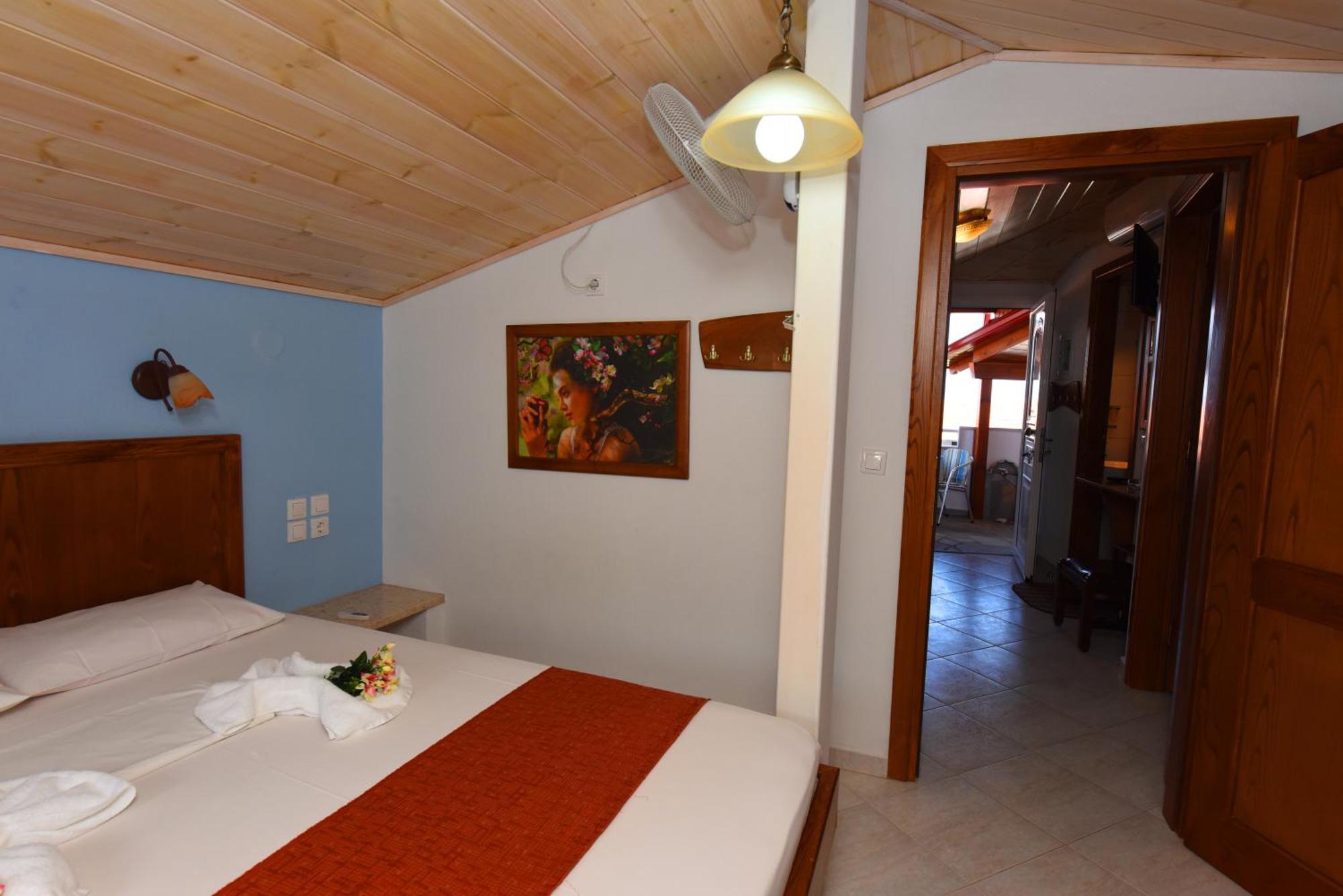 Haus Niko Apartments And Suites Néa Potídea Szoba fotó