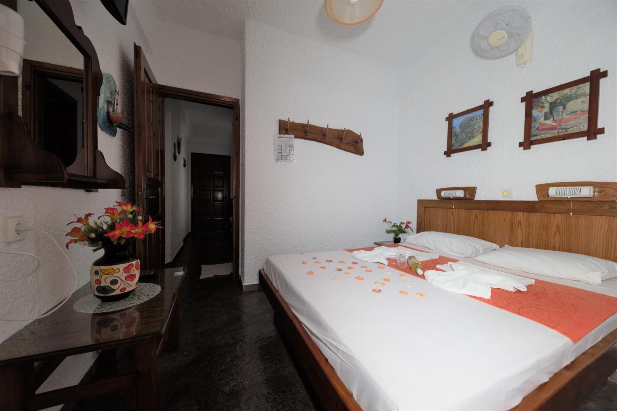 Haus Niko Apartments And Suites Néa Potídea Szoba fotó