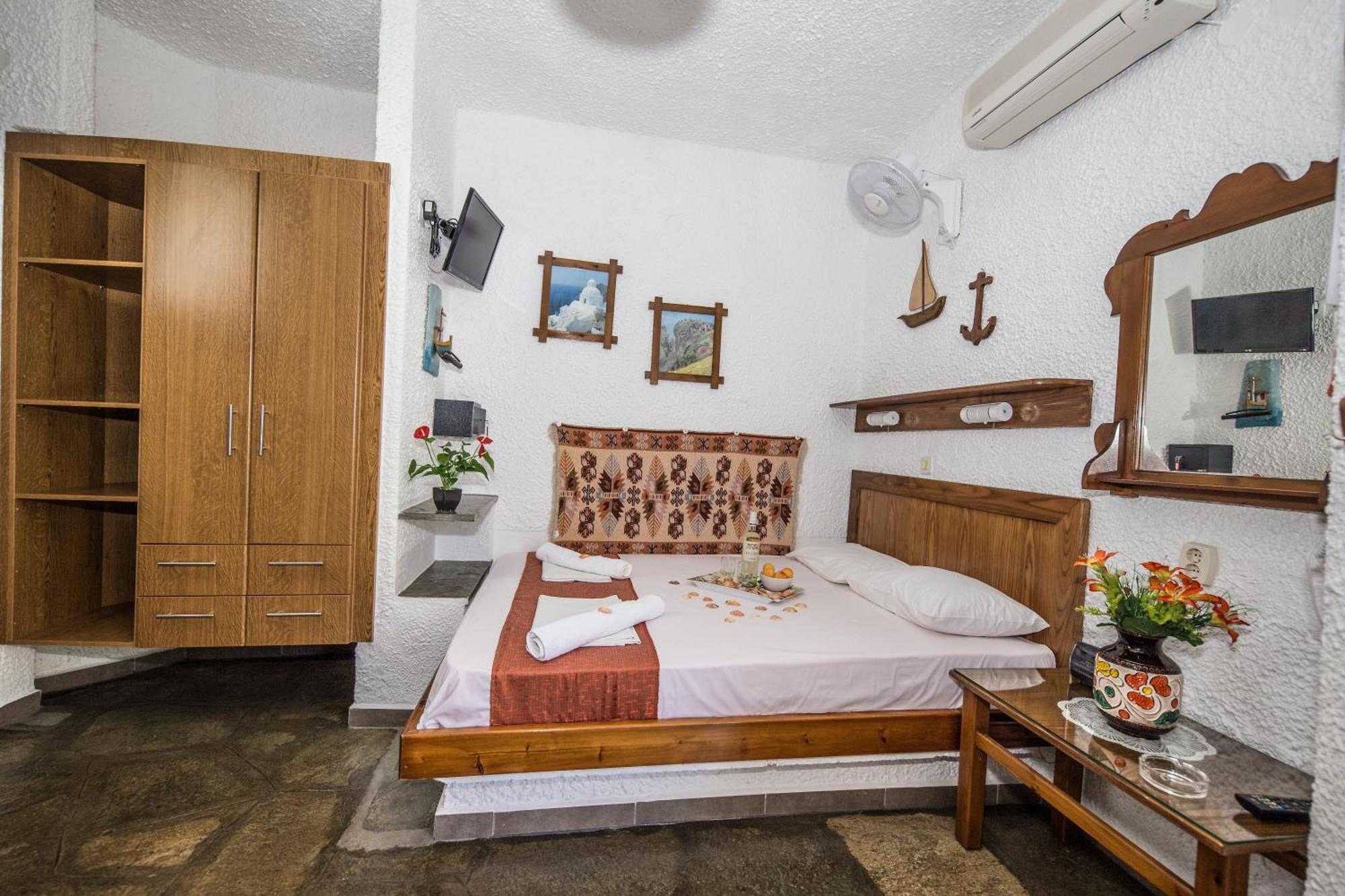 Haus Niko Apartments And Suites Néa Potídea Szoba fotó
