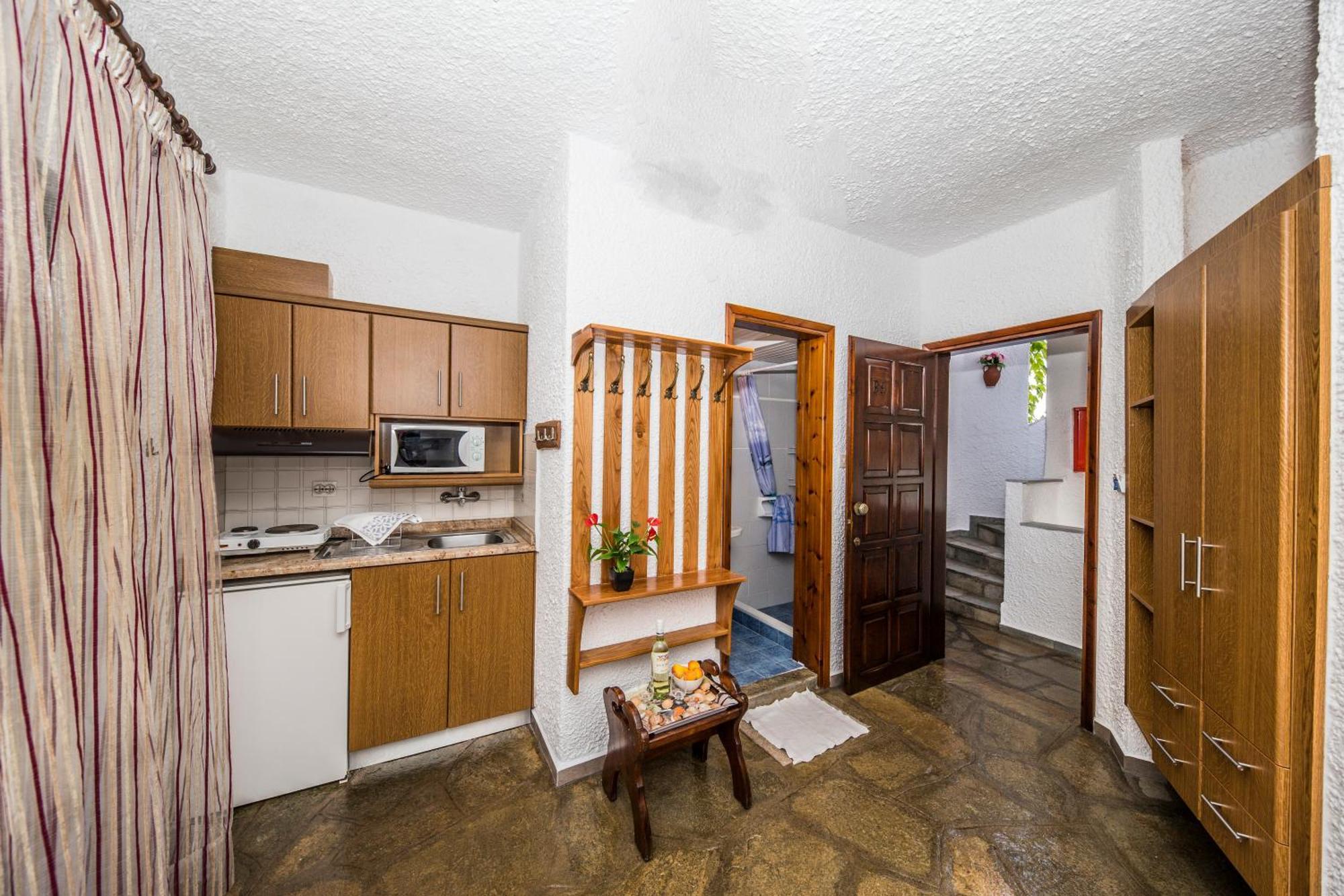 Haus Niko Apartments And Suites Néa Potídea Szoba fotó